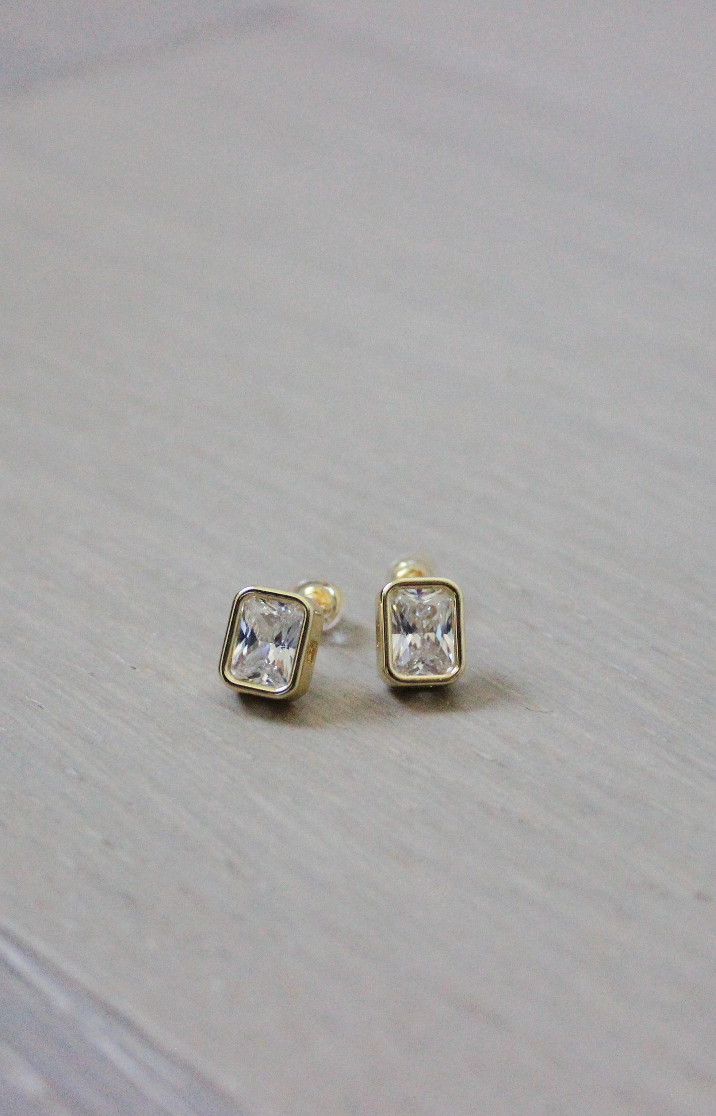 Classic Stud Baguette Earring