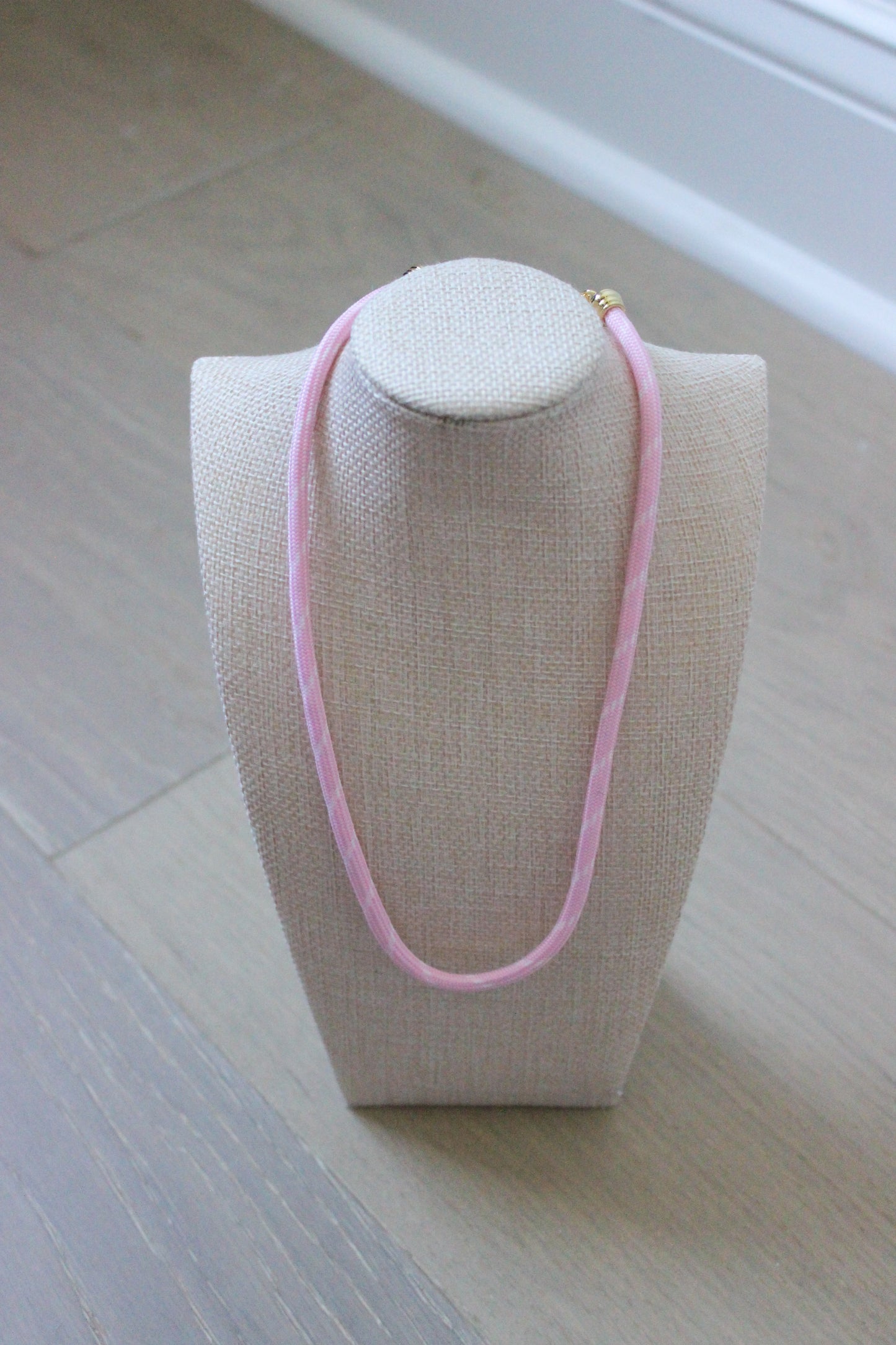 Alice Paracord Necklace